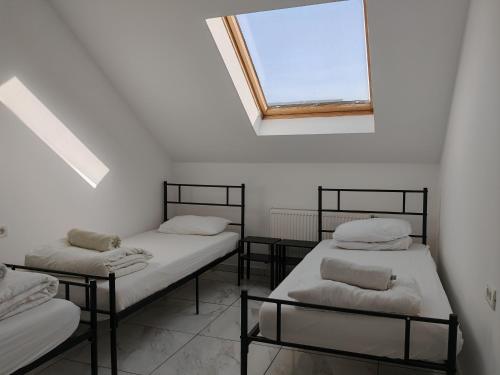 Triple Room with Shared Bathroom