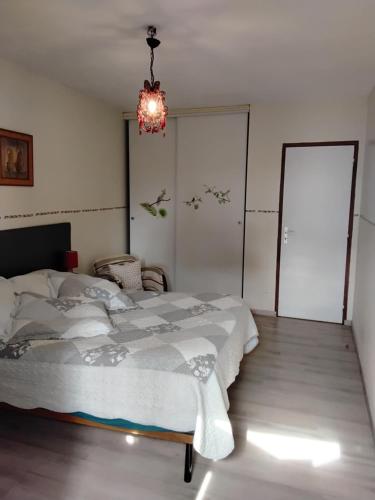 Gite du Grand-Pas in Doulezon