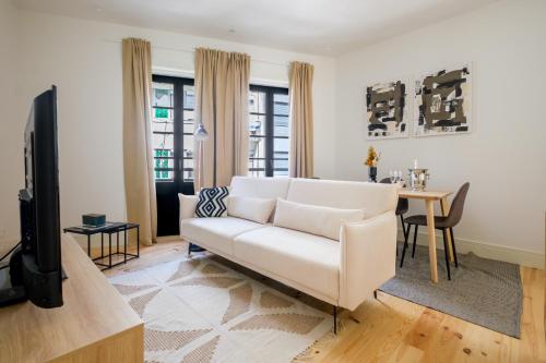 Art Deco 21 Luxury 2BR Apartment Downtown Metro AC, Porto
