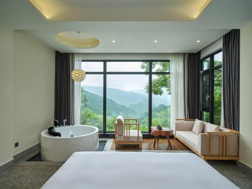 Superior Suite image 4