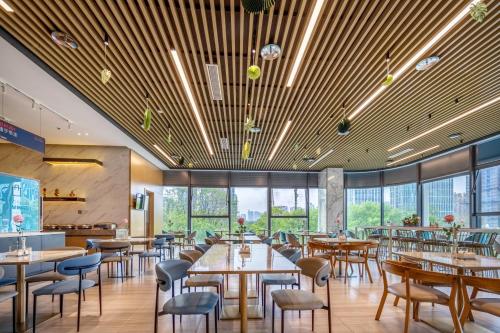 Holiday Inn Express Hangzhou Binjiang By IHG in okrožje Bin Jiang