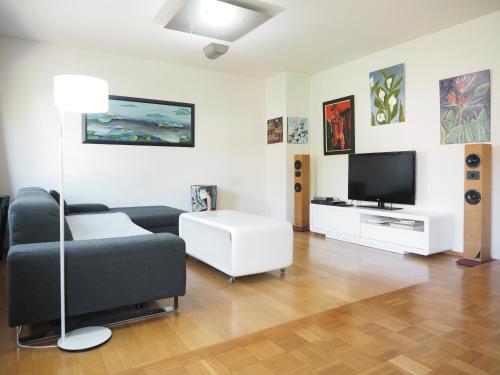 Shared lounge/TV area, Kunstlerhaus Arthotel in Geislingen