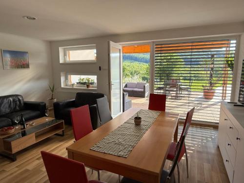 Shared lounge/TV area, Papavero Vendeghaz in Tamási