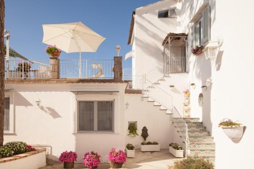 Casa Laura, S'Agata Sui Due Golfi, Amalfi Coast, Italy in 聖阿加塔穗度戈爾菲