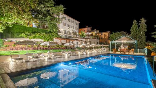 VILLA CAPPELLETTI 16&2, Emma Villas in Seravale Di Čienti