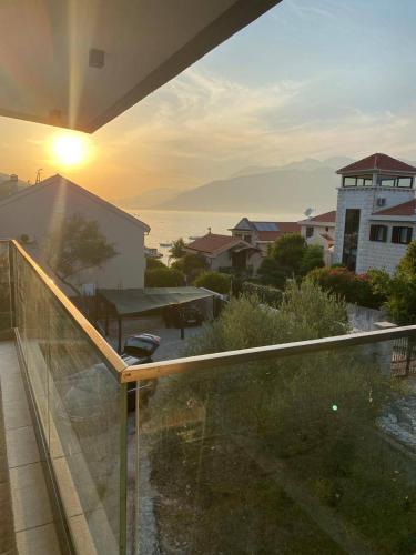 Apartment in Tivat for rent in คราซิซี