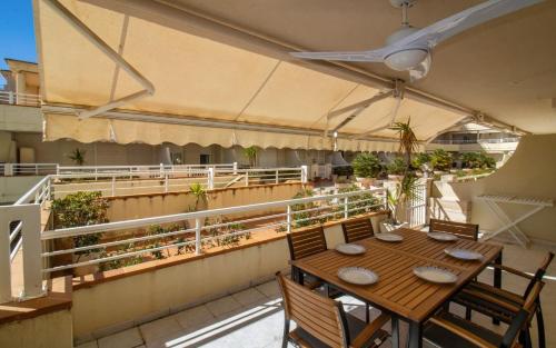 Apartment with Sea View image 1