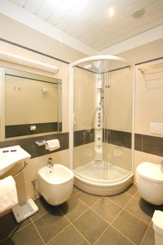 Hotel Roma - main image