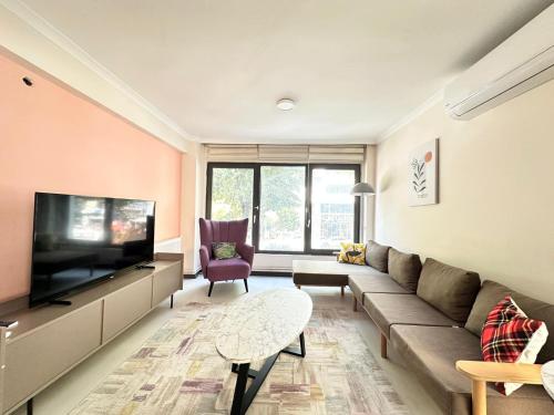 Modern Design, Spatious Apartment in Karaköy 4BR, 2BA, Istanbul