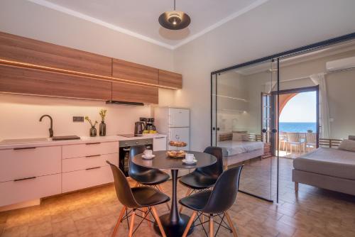 Georgia Vicky Room Type - One-Bedroom Apartment with Sea View (1-4 Adults)
