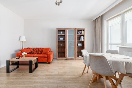RentPlanet - Apartament Ulrychów, Warsaw