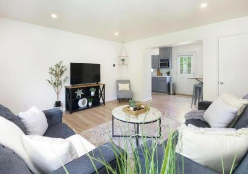 Comfortable and Family Friendly! in Parma Heights, USA