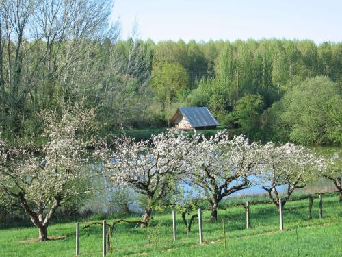 Viesnīcas āriene, Peony Lodge - The Good Life in France in La Chapelle-Thémer