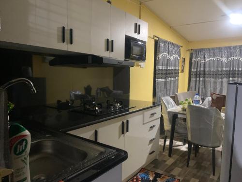 Comfortable Accommodation in 勞托卡