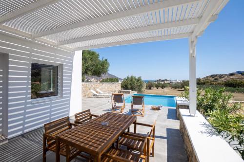 Eleon Luxury Villa