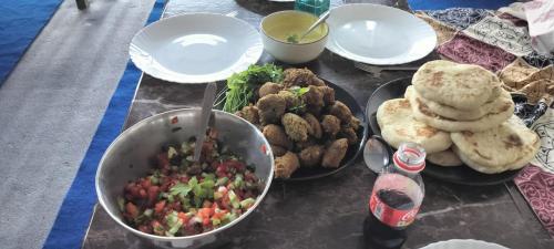 طعام و مشروبات, Nirvana Heights Kasar Devi in المورا