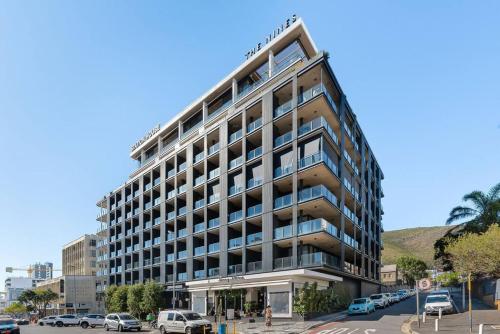 Luxury Sea Point Apartment - image 5