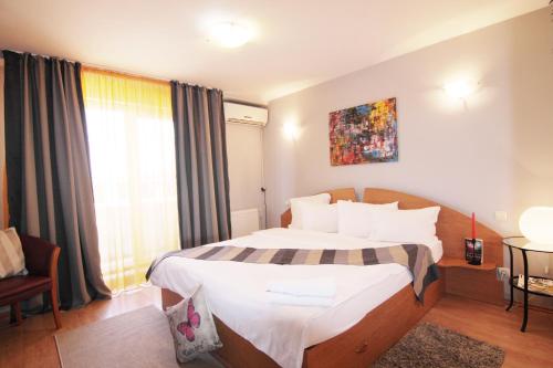 

Domino 2BD Apartment Unirii Square