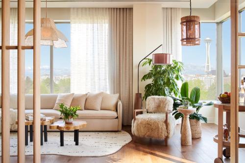 Alder House Presidential Suite