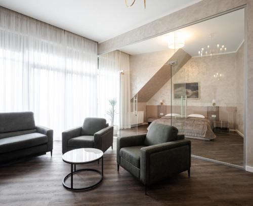 Nicole in أوزهوجورود