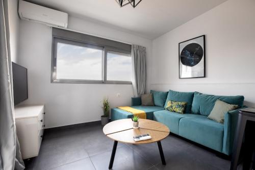 Andromeda - 1 Bedroom Apt & Terrace in Athens, Atény