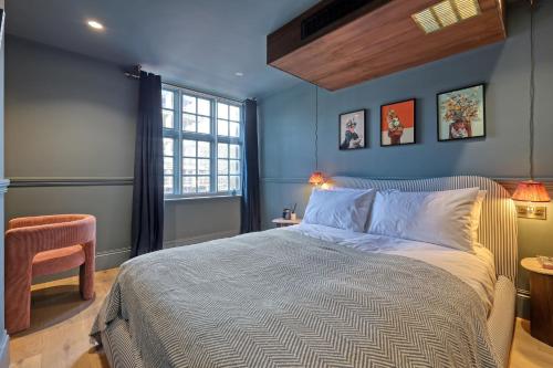 room detail thumbnail 0