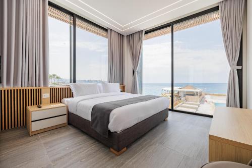 Surrounding environment, Middle Beach Hotel in Jounieh