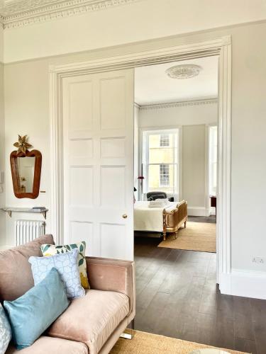 Pulteney Bridge Suites - Apartment 2, Bath (photo 2)