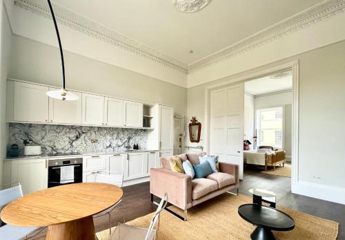 Pulteney Bridge Suites - Apartment 2, Bath (photo 9)