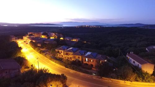  Residenze L´Isola Surf House, Pension in Porto Pollo