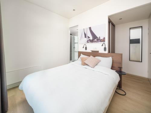 2 bedrooms, 4 beds