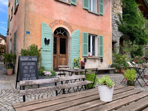 Casa Vino e Birra in Osogna, Schweiz