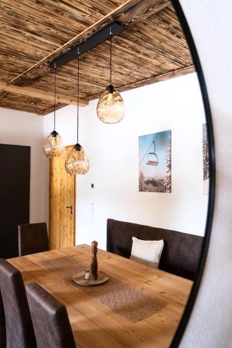 บริการและสิ่งอำนวยความสะดวก, Ferienunterkunft mit Sauna direkt an der Skipiste in โฮชรินด์