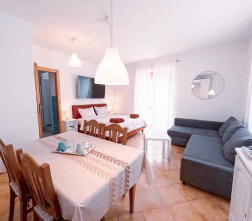 Acqua Chiara - Tap to explore photos