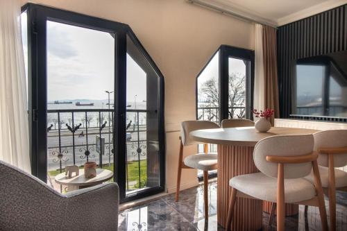 Classy 2BR Hideaway with Dazzling Panorama, Istanbul (foto 9)
