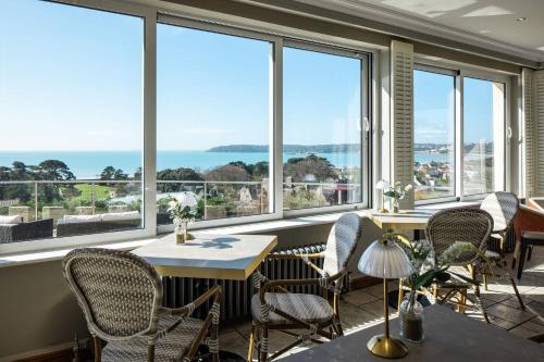 Instalaciones, Hotel Cristina in Saint Lawrence