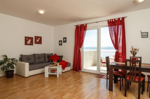 One-Bedroom Apartment with Balcony and Sea View image 10