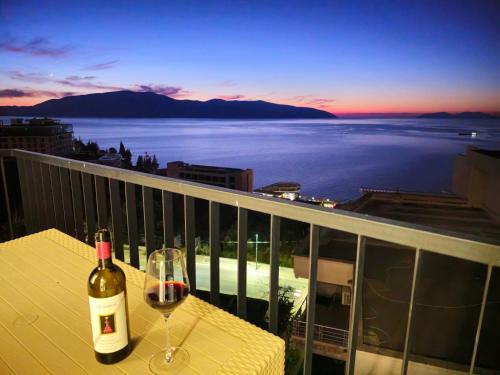 One-Bedroom Premium Apartment with Ocean View image 10