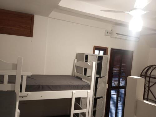 Bed in 6-Bed Mixed Dormitory Room image 4