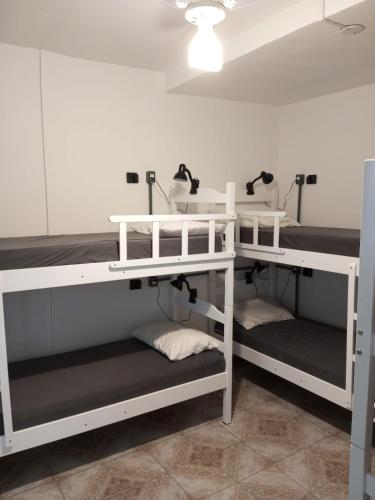 Bed in 6-Bed Mixed Dormitory Room image 2
