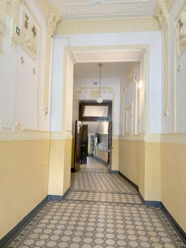 Artist Guest House 4