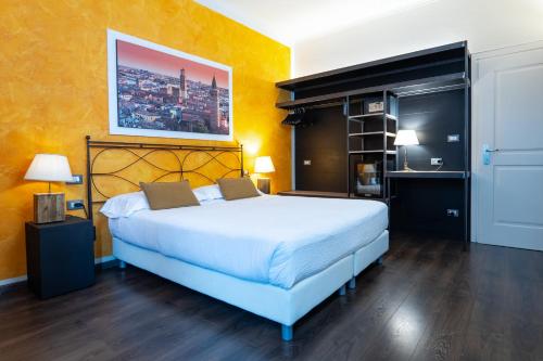 Hotel Italia - image 14
