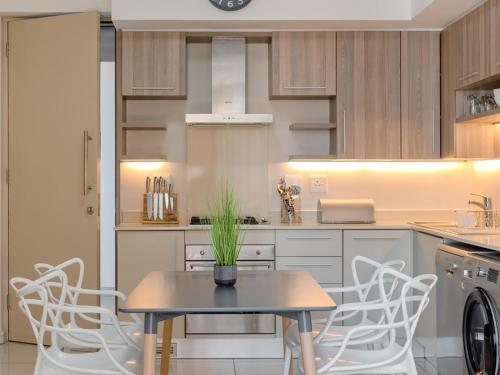 CAG The Tyrwhitt Room Type - Two Bedroom One Bathroom Apartment