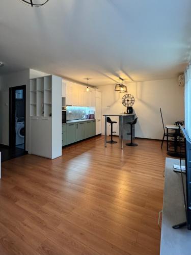 Alex Apartment Petrovac