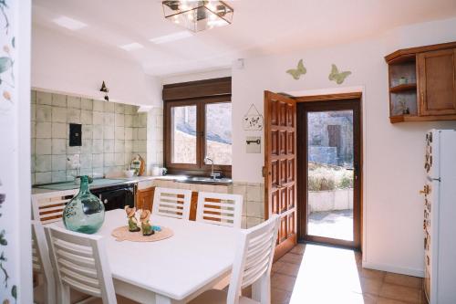 O Lar do Bispo by CABANA Rentals in Arbo
