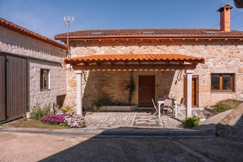 O Lar do Bispo by CABANA Rentals in Arbo