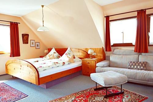 Superior One-Bedroom Apartment with Balcony