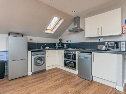 Cocina, Golden Coast Leisure Park - Ocean Breeze Villa Pets J in Woolacombe