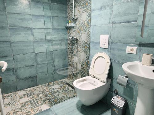 Studio Apartment image 10