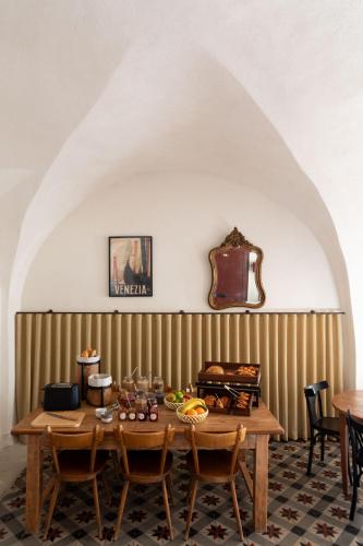 Food and beverages, Pantoufle in Marsanne